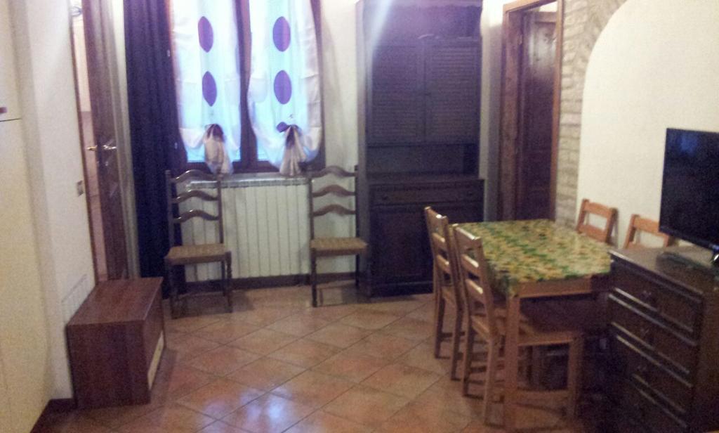 Via Toscana House Πάρμα Δωμάτιο φωτογραφία
