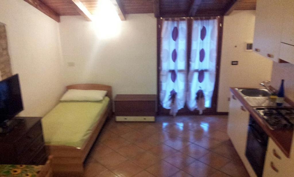 Via Toscana House Πάρμα Δωμάτιο φωτογραφία